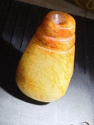 舊藏惠讓 新疆和田玉「灑金皮三通」全品 31.6g