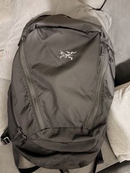 Arc'teryx Mantis 26 Backpack Black discontinued 2020