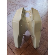 YAMAHA ET80 LEG SHIELD /KEPAK PUTIH /LEG SHIELD COVER