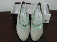 [女鞋] 二手  Diana 白色淑女氣質鞋24號 ITALY