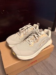 Altra Lone Peak 9+越野跑鞋 38