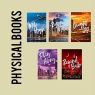 Liz Tomforde Windy City Series (4 book series) Mile High, The Right Move, Caught Up, Play Along, Rew