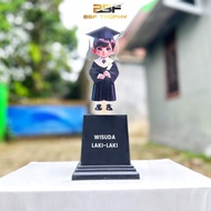 Piala Wisuda Laki Laki Trophy Plakat Akrilik Kelulusan Anak Paud Tk Sd