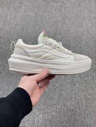 Vans Old Skool Overt CC