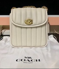 【售】9成新正品Coach Madison 18白色小羊皮 斜背後背包  #含運