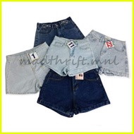 ♣ ◴ ▤ Bermuda shorts and AA style shorts