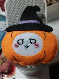 ☆訂製手作☆《小可愛吉卡哇伊ちいかわChiikawa☆飛鼠☆モモ☆桃桃☆桃子☆南瓜桃☆Halloween☆萬聖節☆手作娃娃☆不織布☆掛飾or扣針or磁石款(ฅ´ω`ฅ)