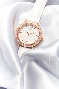 Che Che นาฬิกาควอตซ์ผู้หญิงมีแบรนด์สไตล์นักเรียนลำลองหนังกันน้ำของขวัญวันเกิดแฟชั่นของแท้