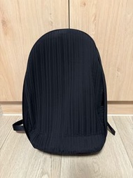 PLEATS PLEASE ISSEY MIYAKE後背包 經典黑色