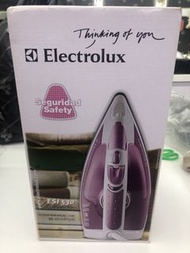 伊萊克斯蒸氣電熨斗