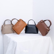 [Code Pw820] Flicka Sling Bag S 135 RUSSET