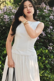 RAVii Essentials - Lady Set (เสื้อคอป้านและกระโปรงรูดมีช่องใส่เข็มขัด)