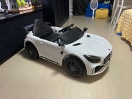兒童電動車