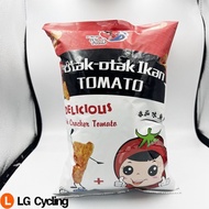 Keropok Otak-Otak Ikan Tomato 70gm Whale Brand Fish Cracker Tomato Chips Halal Delicious Snack