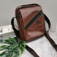 กระเป๋าสพายข้างแบรนด์แท้ WOLVES ORIGINAL 100% หนัง PU กันน้ำ ช่องใส่ของกว้าง มีช่องเยอะ