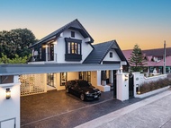 Villa 250 m² dengan 4 kamar tidur dan 5 kamar mandi pribadi di Mae Hia (Serene Pool Villa /4Brs5Bath