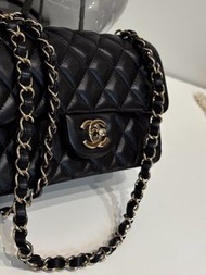 Chanel mini flap classic flap 20 A69900 cf20 ,100%Authentic ,98%new 💎尖沙咀中港城門市💎