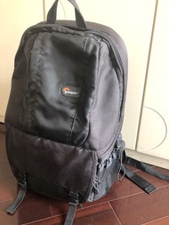Lowepro 相機背包