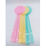 2pcs Plastic fly swatter mosquito swatter Manual mesh surface long handle fly swatter