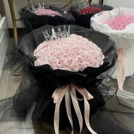 BUNDLE OF 99,100 VIP LUXURY WAX FLOWERS INCLUDED WITH CROWNS, CARDS, LETTERS