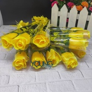 setangkai mawar/setangkai bunga mawar kuning/bunga plastik
