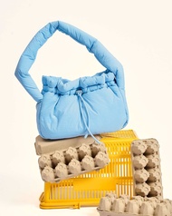 MADAM PEONY ใหม่ กระเป๋าสะพายผ้าไนลอน กระเป๋าเกี๊ยว รุ่น DUMPLING