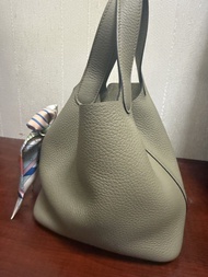 Hermes Picotin Lock 18 Taurillon Clemence Bag