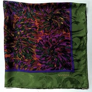 Givenchy 絲巾 34 x 34 英吋，Beauty 花卉紫綠色真絲絲巾