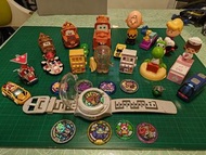 反斗車王, 花生漫畫,任天堂瑪利歐, 妖怪手錶, 隱形斗篷多啦A夢,多款卡通人物玩具及配件