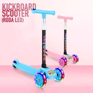 Children's Scooter - LED Wheel Kickboard Scooter - 3-Wheeled Children's Scooter