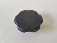 ฝาปิดน้ำมันเครื่อง ISUZU  TFR 2.54JA1D-MAX 2.53.0 4JH1 NPR  120     อันละ50บาท