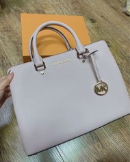 降價✌️9.9新正品MK櫻花粉波士頓包 Michael Kors