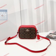 Coach蔻馳 款號：C9926 mini Jamie 相機包  經典老花logo  拉鏈開合 容量大 肩帶可調節 尺寸：19136