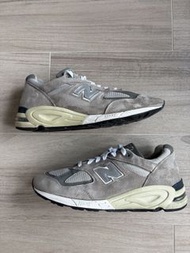 New Balance M990GR2