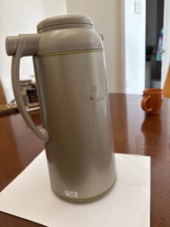 保温暖水壺 日本象印（Zojirushi）1.85L 日本製 made in Japan 特大 保暖壺 熱水壺 保溫瓶 保冷兩用
