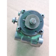 YAMAHA YL2 L2G YB100 YB90 H3 2T OIL PUMP ASSEMBLY 166-13101-00 JAPAN