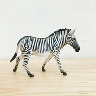 Animal figurines - zebra solo