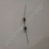 F0.5A F1A F2A F3A F4A F5A F6.3A F8A F10A F12A F12.5A F15A F20A Glass Fuse Quick Blow with 2 pin 5X20