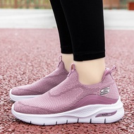 SKECHERS_Gowalk ARCH FIT-ผู้หญิงกีฬารองเท้าวิ่งผู้หญิงรองเท้าใส่เดินรองเท้ากีฬาผู้หญิงรองเท้าลำลองผู้หญิง