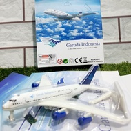 REPLIKA Garuda Indonesia Airplane Diecast - Die cast Replica Miniature