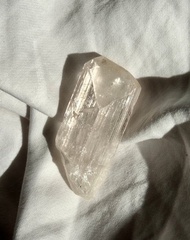 高頻 高質 精品 美國 天然少女粉 賽黃晶 水晶 水晶簇 原礦礦標