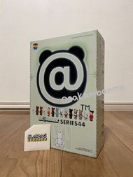 實體店預訂 <日版> 日本現貨直送 Medicom Toy Be@rbrick Bearbrick SERIES 44 100% 24BOX 原箱 盲盒 2022年7月 ( 請先訊息確認預訂)