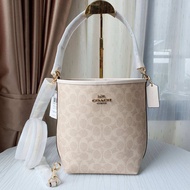 สะพายข้าง CT800 City Bucket Bag In Signature