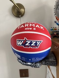 Tarmak Wizzy Size 5 籃球