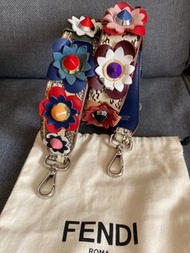 Fendi Strap You 肩帶