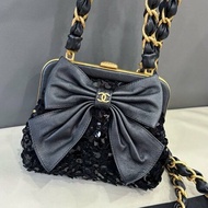 芯片款 Chanel黑金蝴蝶結亮片蛙口包