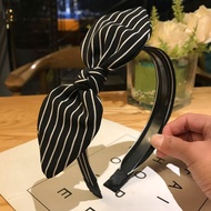 Black strip rabbit ear hairtie (RS1688)