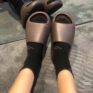 Adidas Kanye West Yeezy 椰子拖鞋 男女裝： 36-47