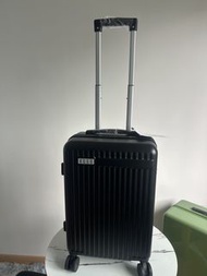New： Elle 20 吋行李箱； Elle 20 inch luggage fot handcarry 55 x 35 x 23cm