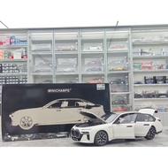 [Ready Stock 1] MINICHAMPS 1/18 BMW I7 M70 (G70) Metal White Price 1706 110023702 MINICHAMPS 1/18 BM